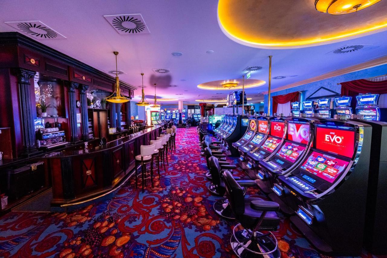 Imperial Casino Strazny Hotel Εξωτερικό φωτογραφία