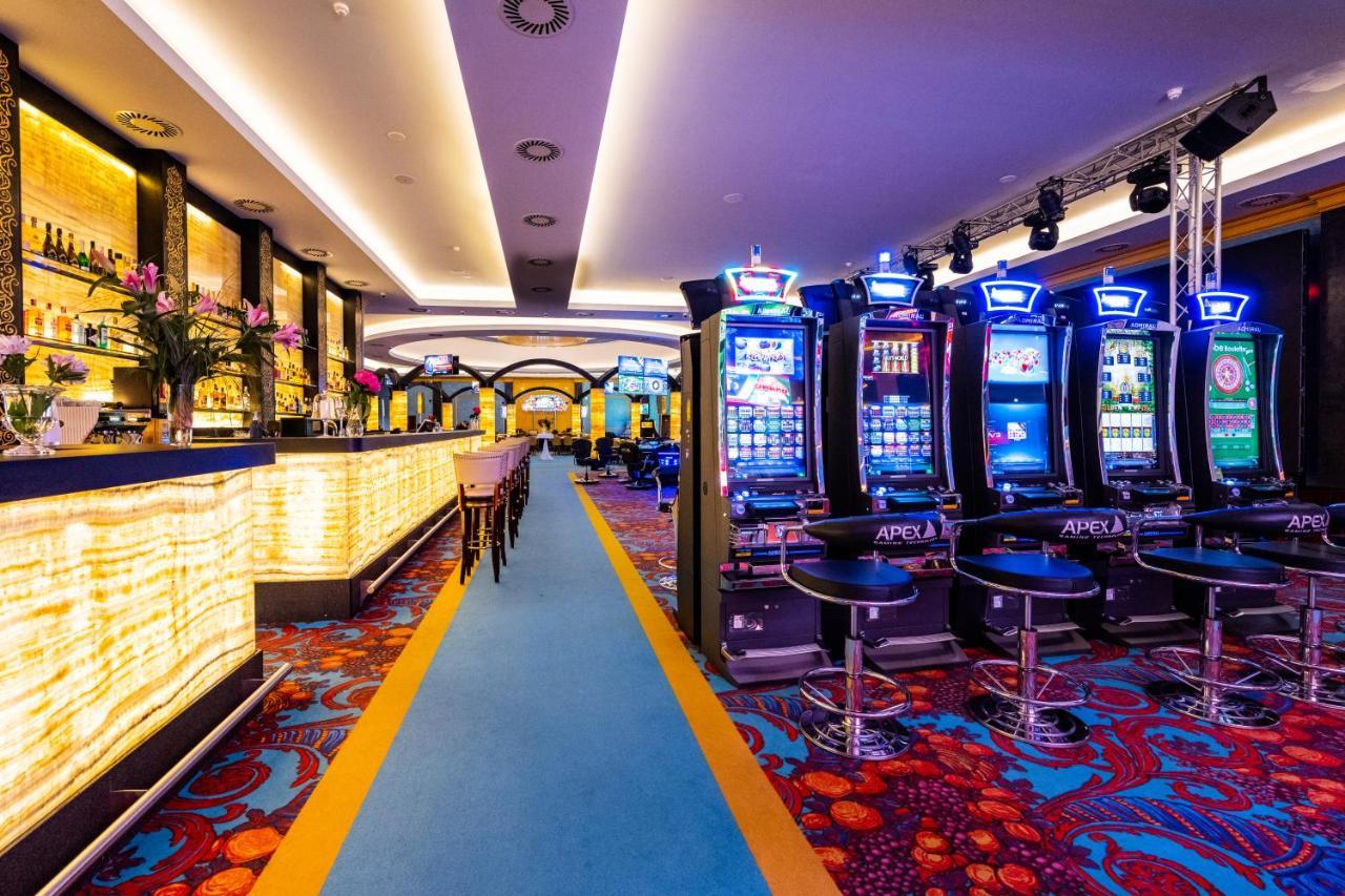 Imperial Casino Strazny Hotel Εξωτερικό φωτογραφία